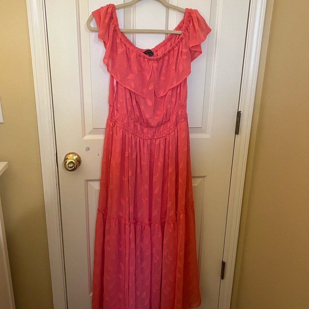 Lane Bryant's excellent condition wore it once. Size 14/16, color pink